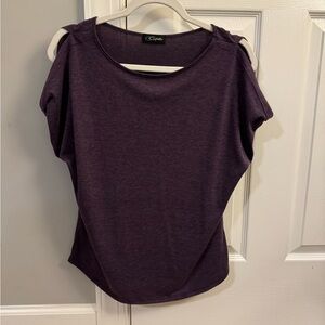 Women’s split sleeve plum top